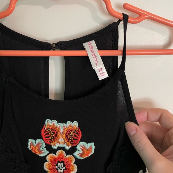 Embroidered jumpsuit - Picture 2 of 3